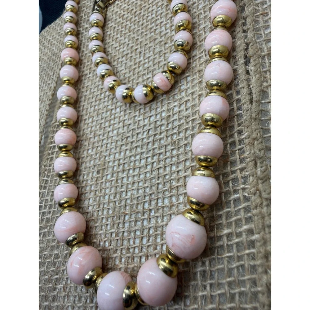 Vintage Avon Pink Faux Coral and Gold Tone Graduated Bead Necklace Bracelet Set